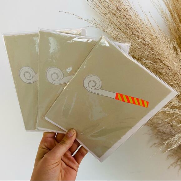 NEW ANTHROPOLOGIE Cream Tan Illustrated Noisemaker Party Greeting Card s/3 - Picture 4 of 4